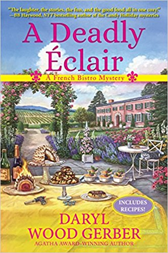 A Deadly Éclair: A French Bistro Mystery